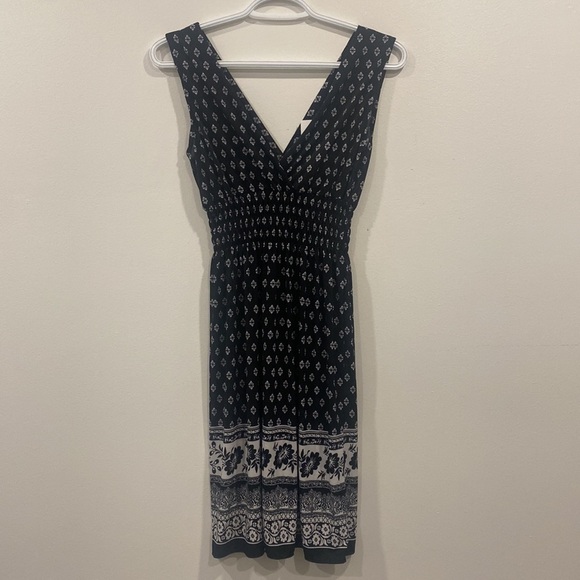 🔥5/$20🔥 Nwt Stretchy Light Summer Dress - Picture 7 of 11
